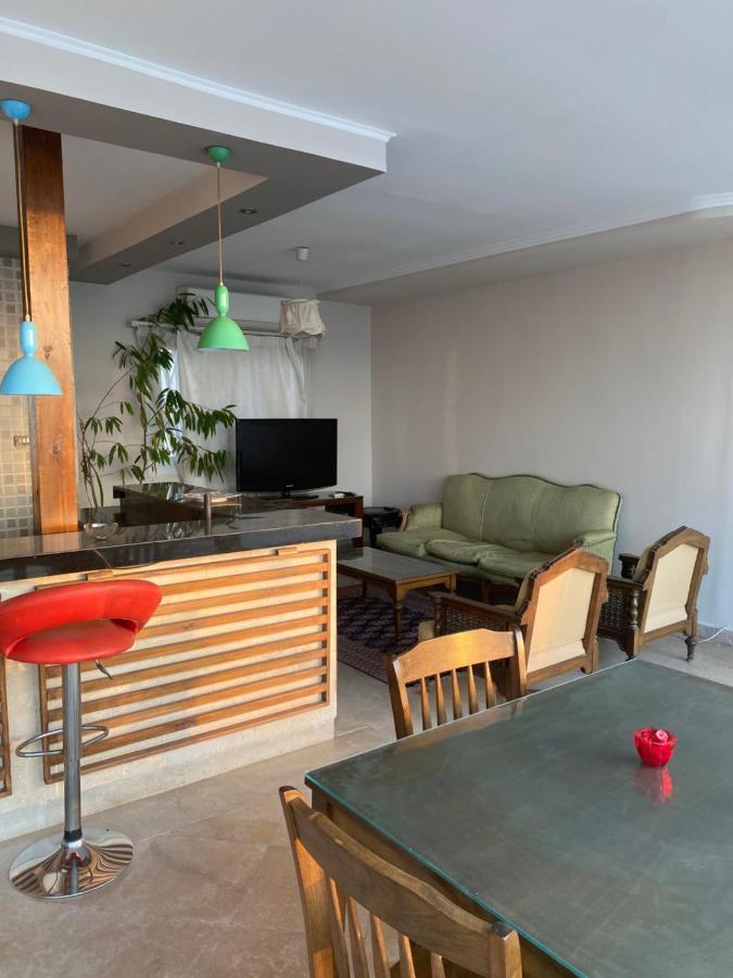 125a Apartment *